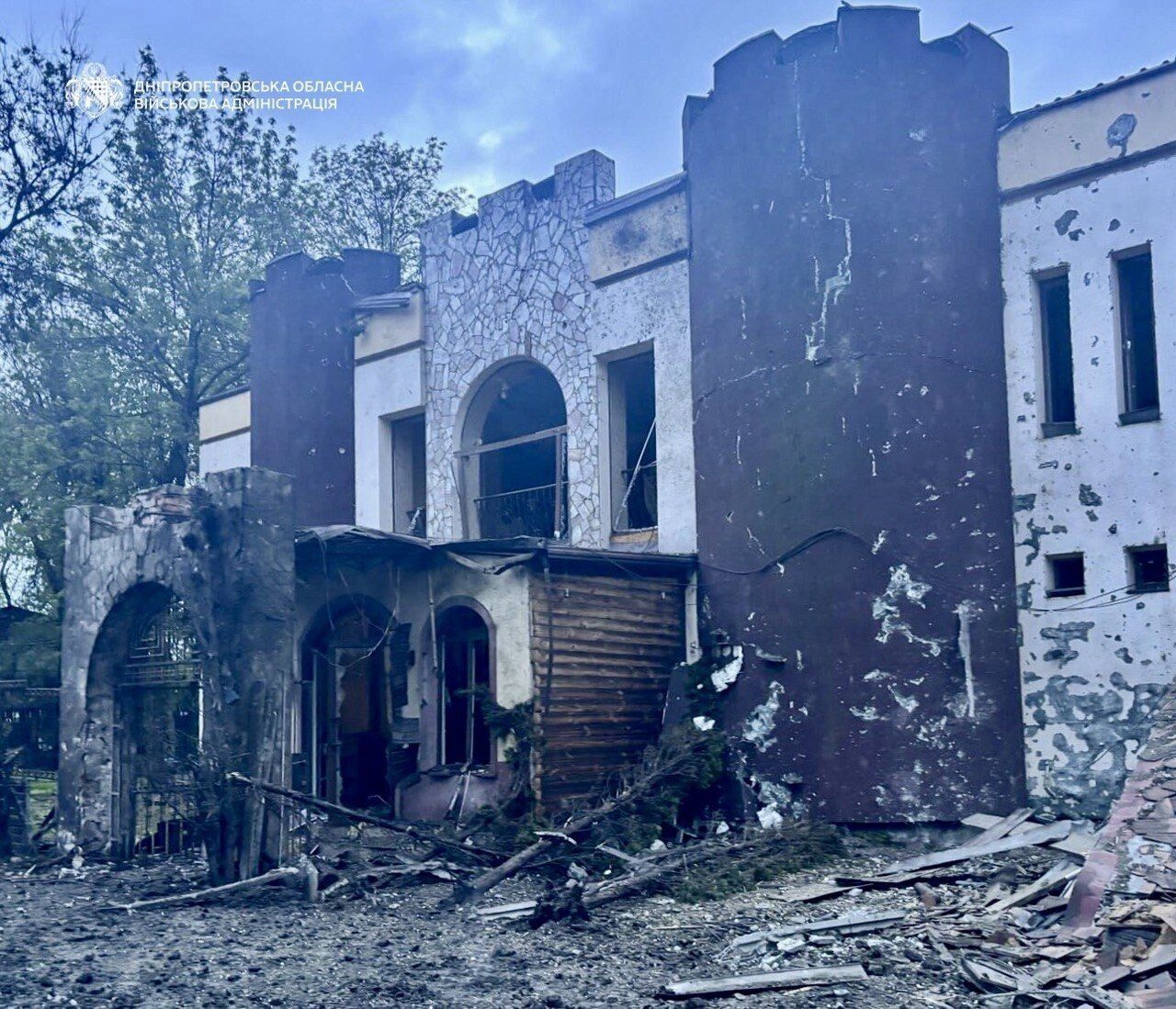 За день ворог майже 40 разів атакував Дніпропетровщину: двоє загиблих, є поранені. Фото
