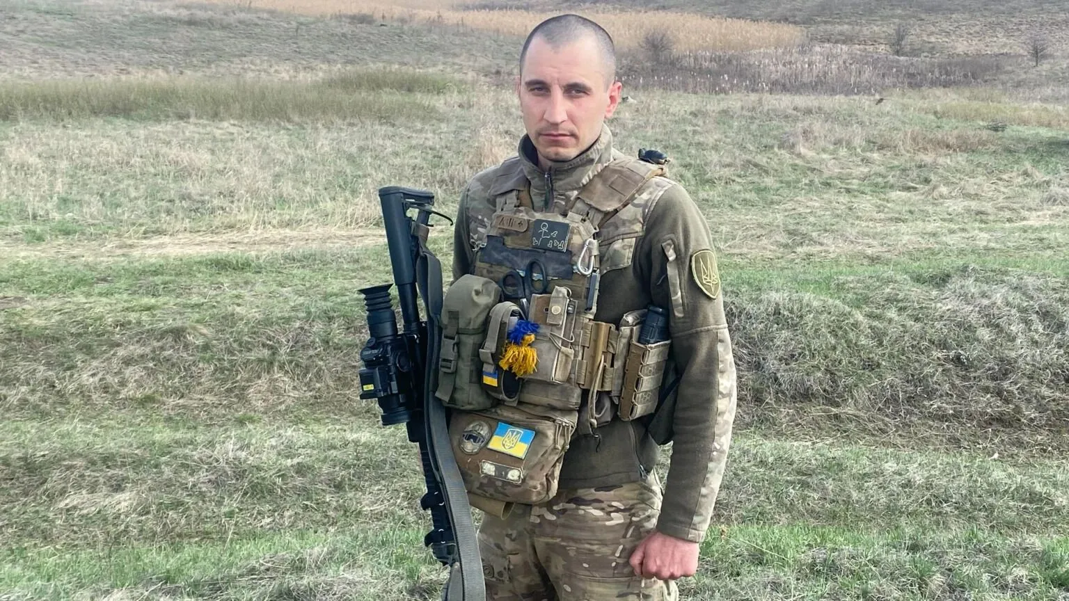 Проти танків на "Ланосах": український захисник розповів про шлях від сумського добровольця до розвідника. Фото