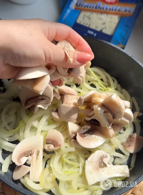 Сытный открытый пирог с грибами и сыром: готовится элементарно