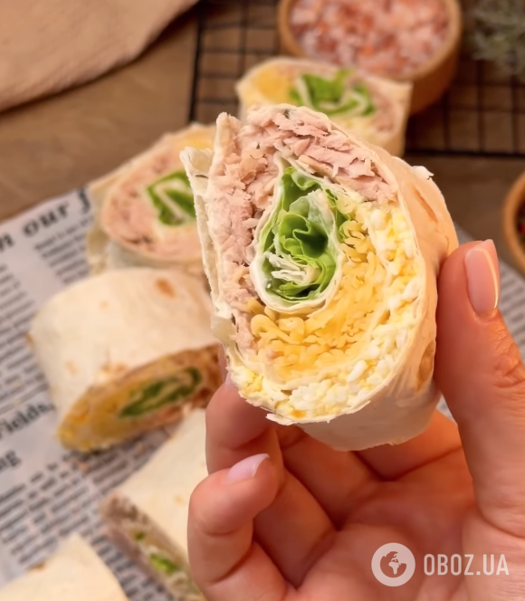 Закусочный рулет из лаваша с вкусной начинкой: делимся легким рецептом