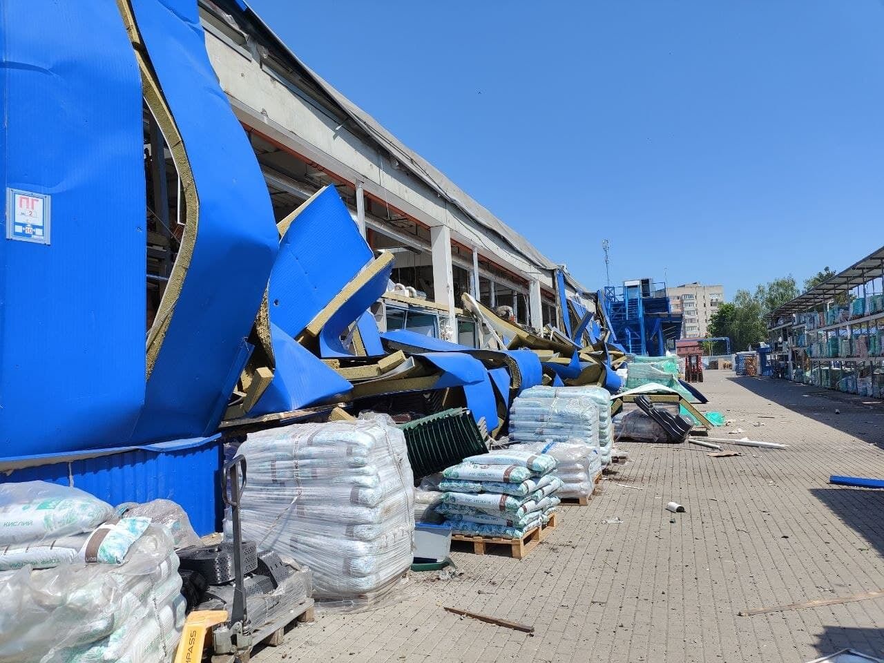 Підступний удар ворога по центру Прилук: 29 постраждалих, троє загиблих, серед них - 15-річний хлопець
