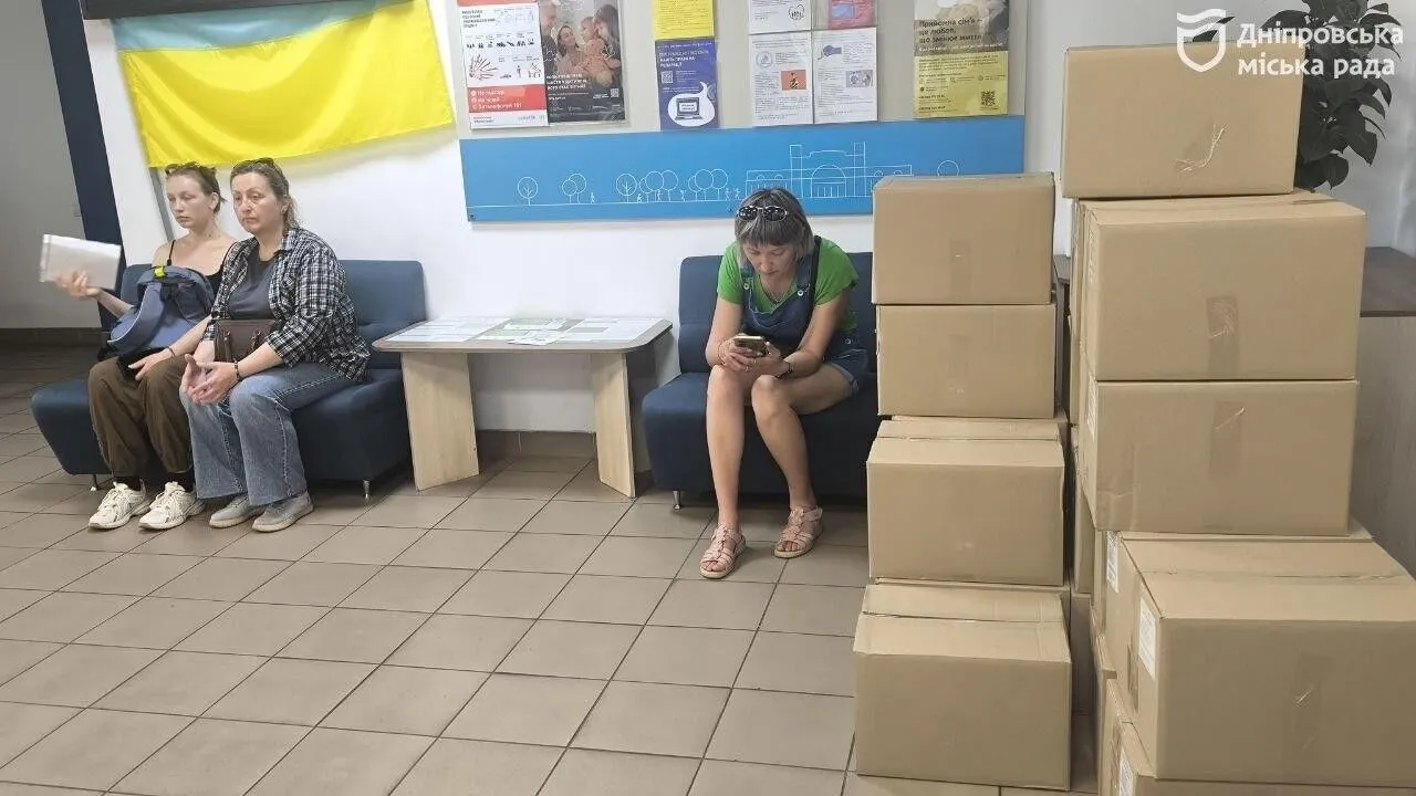 Дніпро продовжує підтримувати ВПО: з початку року видано понад 7500 безкоштовних продуктових наборів