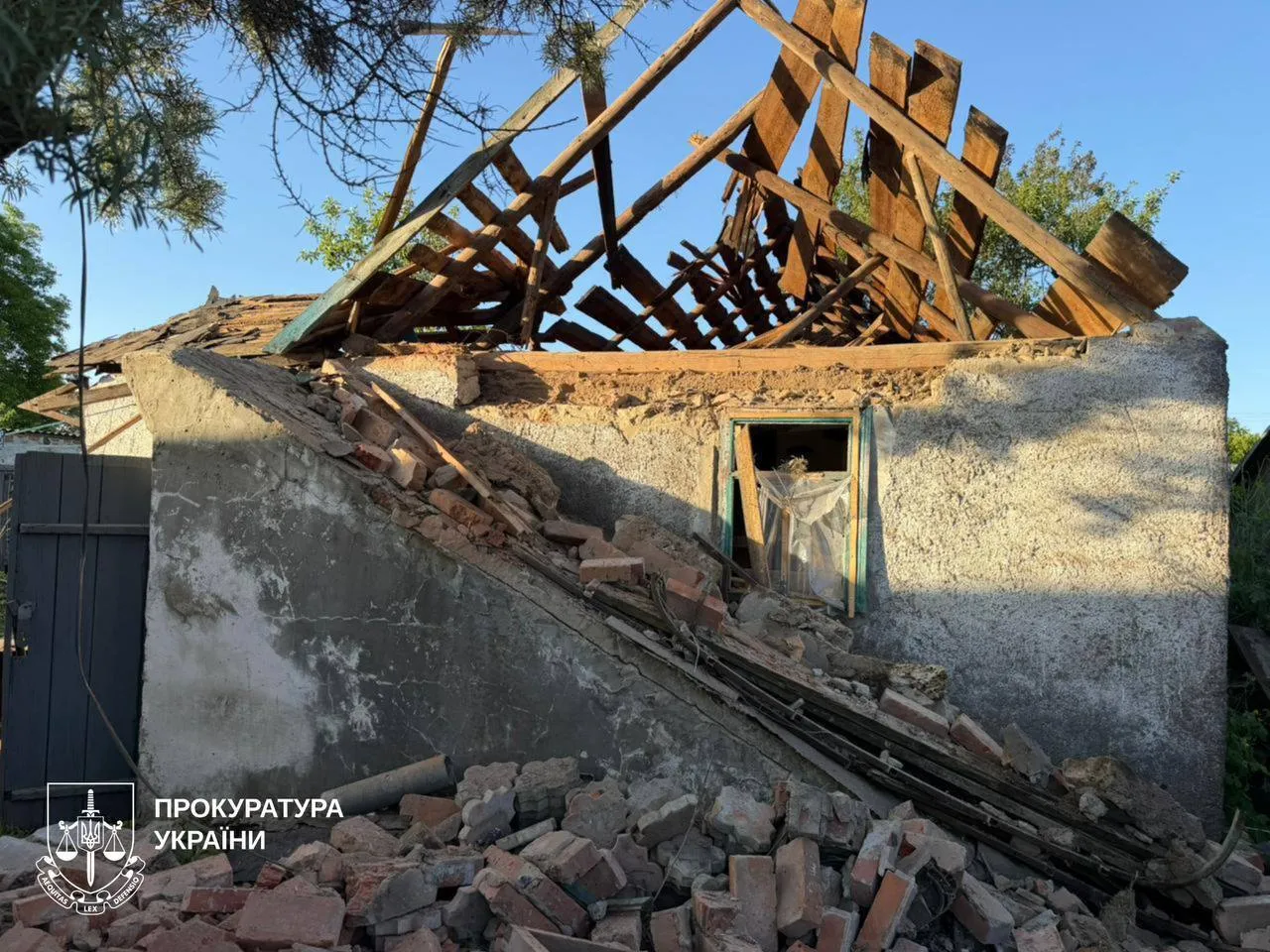Окупанти атакували Харків та передмістя: є загибла та постраждалі. Фото