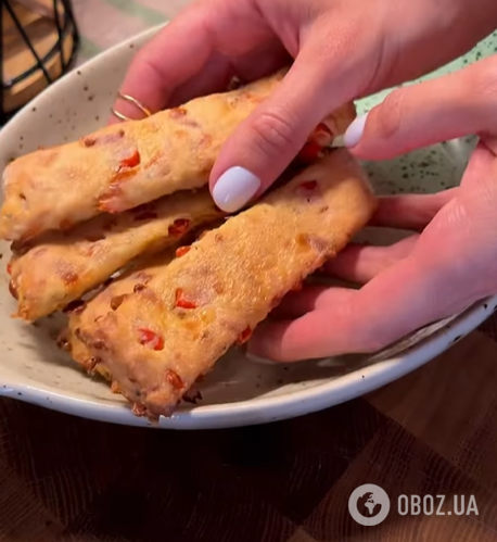 Хрустящие сырные палочки из моцареллы: рецепт универсальной закуски на любой случай