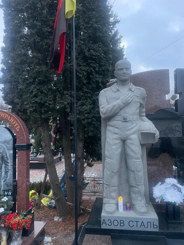 "Летів туди, звідки багато хто не повертався": 2 травня роковини загибелі майора Богдана Ляшенка. Фото