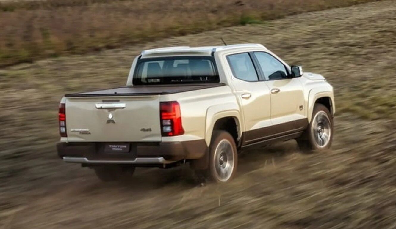 Mitsubishi Triton Terra