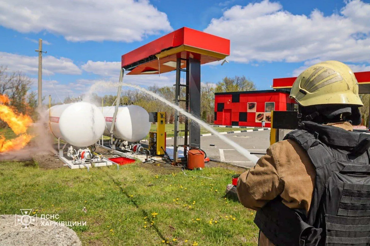 Росіяни вночі атакували Харківщину: зруйновано будинки, серед постраждалих – дитина. Фото