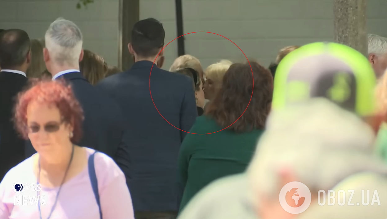 Чарльз III та Камілла двічі порушили королівський протокол під час історичного візиту до США: що вони зробили