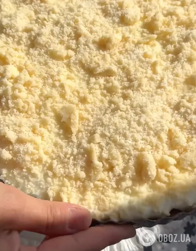 Воздушный яблочный пирог с нежным кремом: делимся рецептом вкусного домашнего десерта
