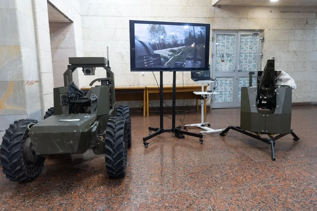 "Там, де є технології, є сильний захист": Зеленський вручив нагороди українським науковцям. Відео