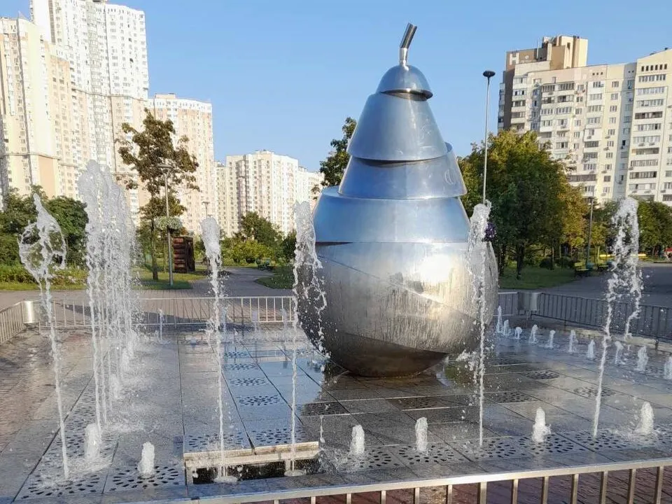 У Києві розпочався сезон фонтанів: за якими адресами працюватимуть. Фото