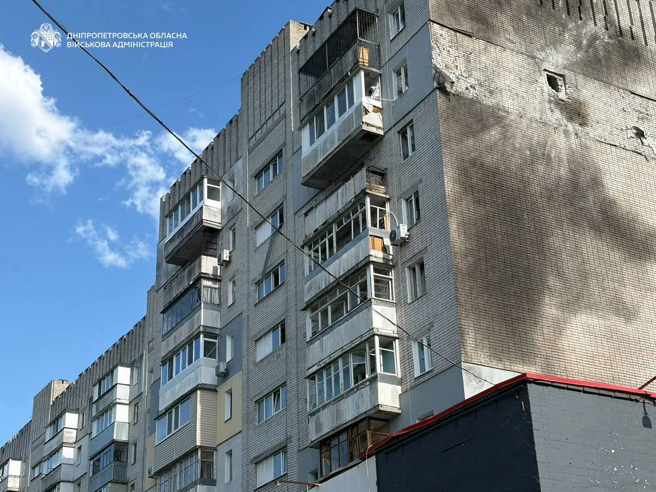 Россия атаковала Днепр "Шахедами": повреждены две многоэтажки, есть пострадавшие. Фото