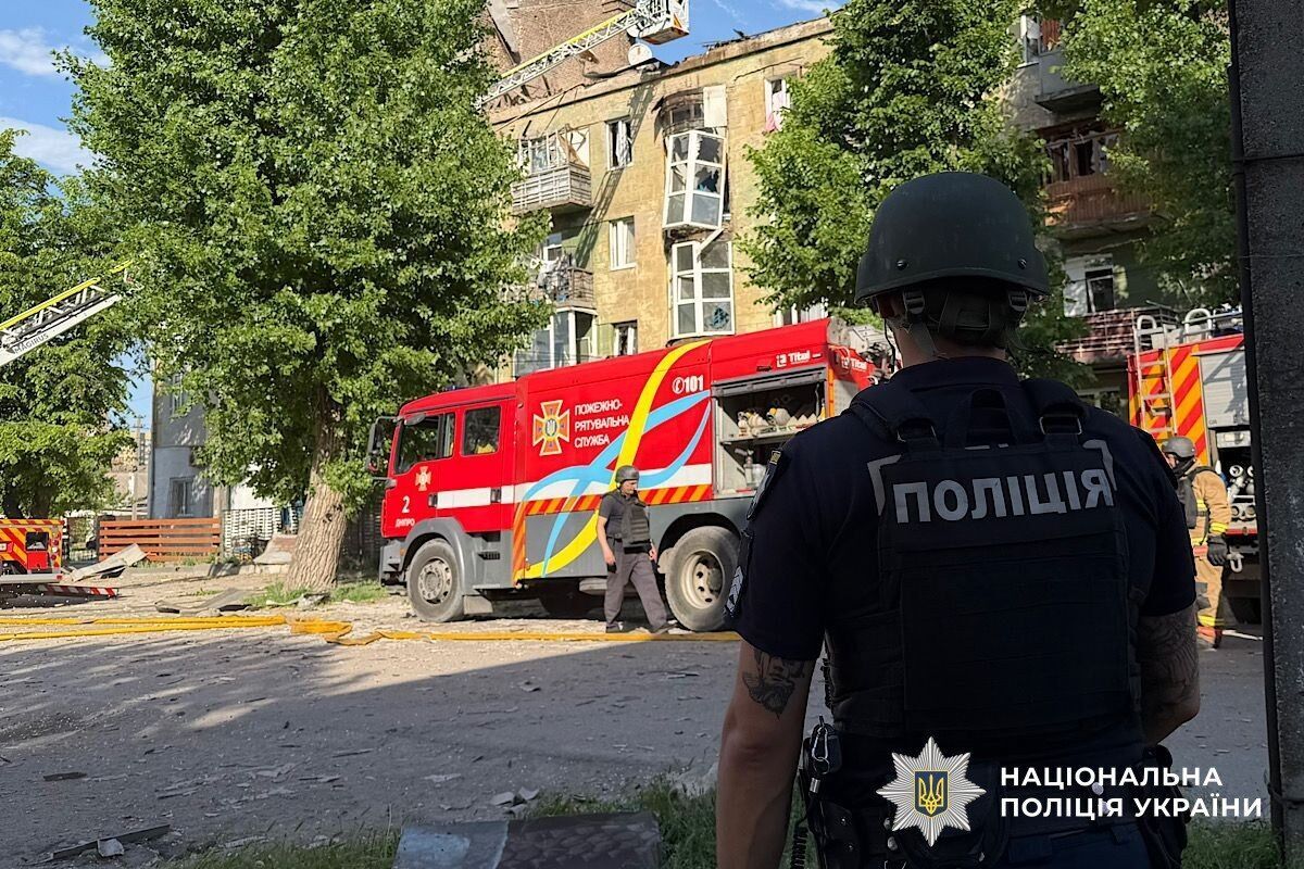 Россия атаковала Днепр "Шахедами": повреждены две многоэтажки, есть пострадавшие. Фото
