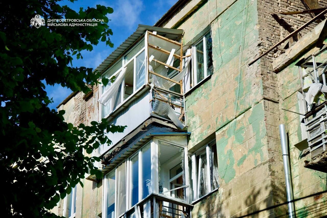 Россия атаковала Днепр "Шахедами": повреждены две многоэтажки, есть пострадавшие. Фото