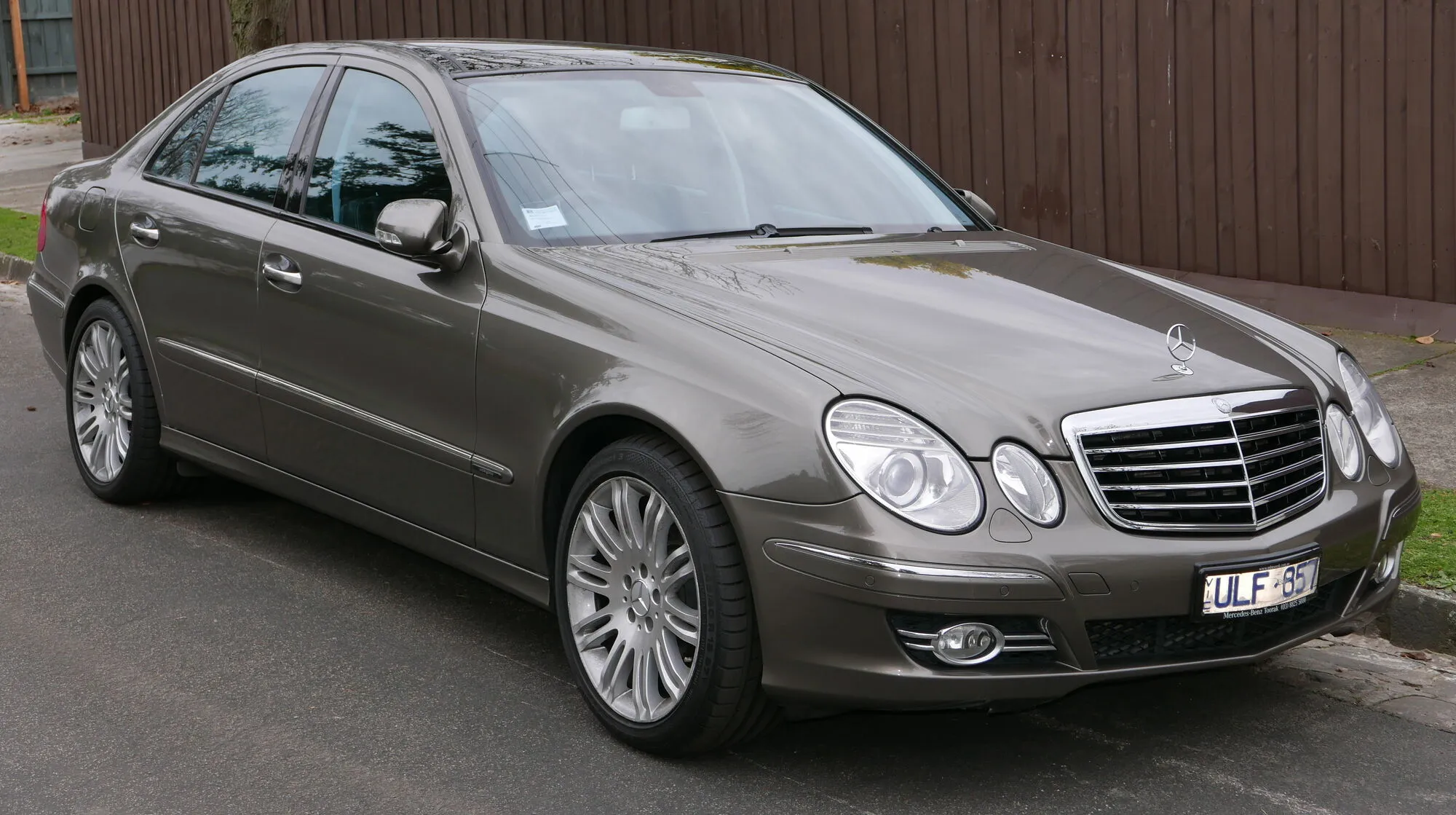 Улюблена класика: названі найкращі моделі Mercedes до €15 тисяч