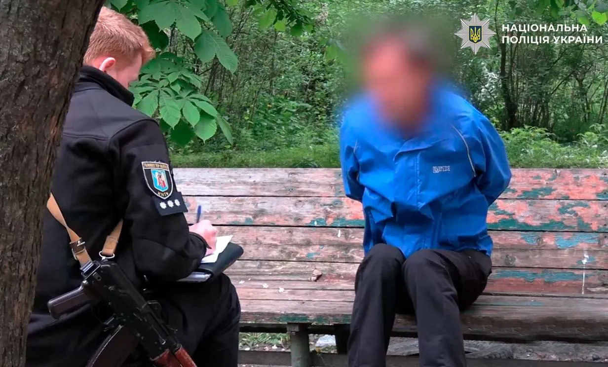 В Киеве гость во время ссоры из-за громкой музыки убил владельца квартиры. Подробности дела и фото