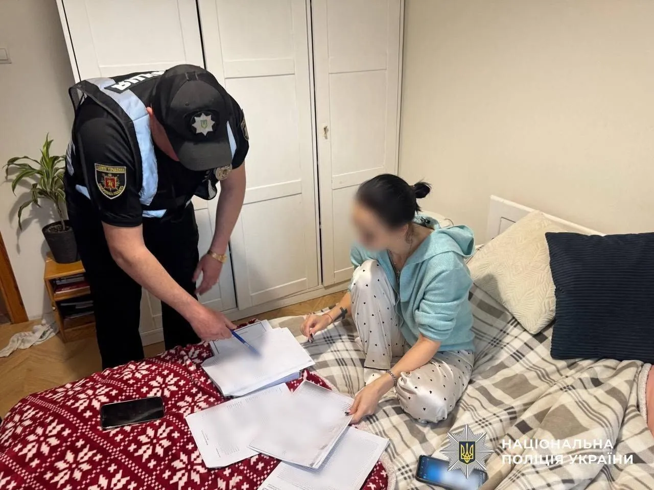 С помощью поддельного завещания пыталась наследовать чужое имущество на 7 млн грн: полицейские разоблачили жительницу Киева. Подробности дела