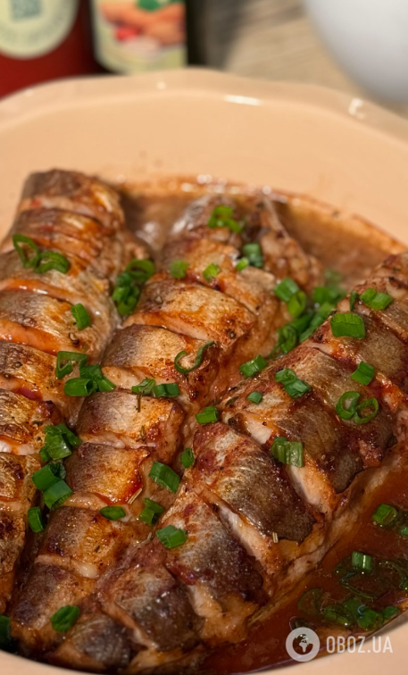 Запеченный хек в маринаде: как вкусно приготовить