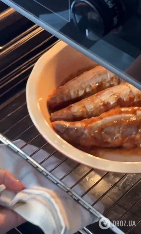 Запеченный хек в маринаде: как вкусно приготовить
