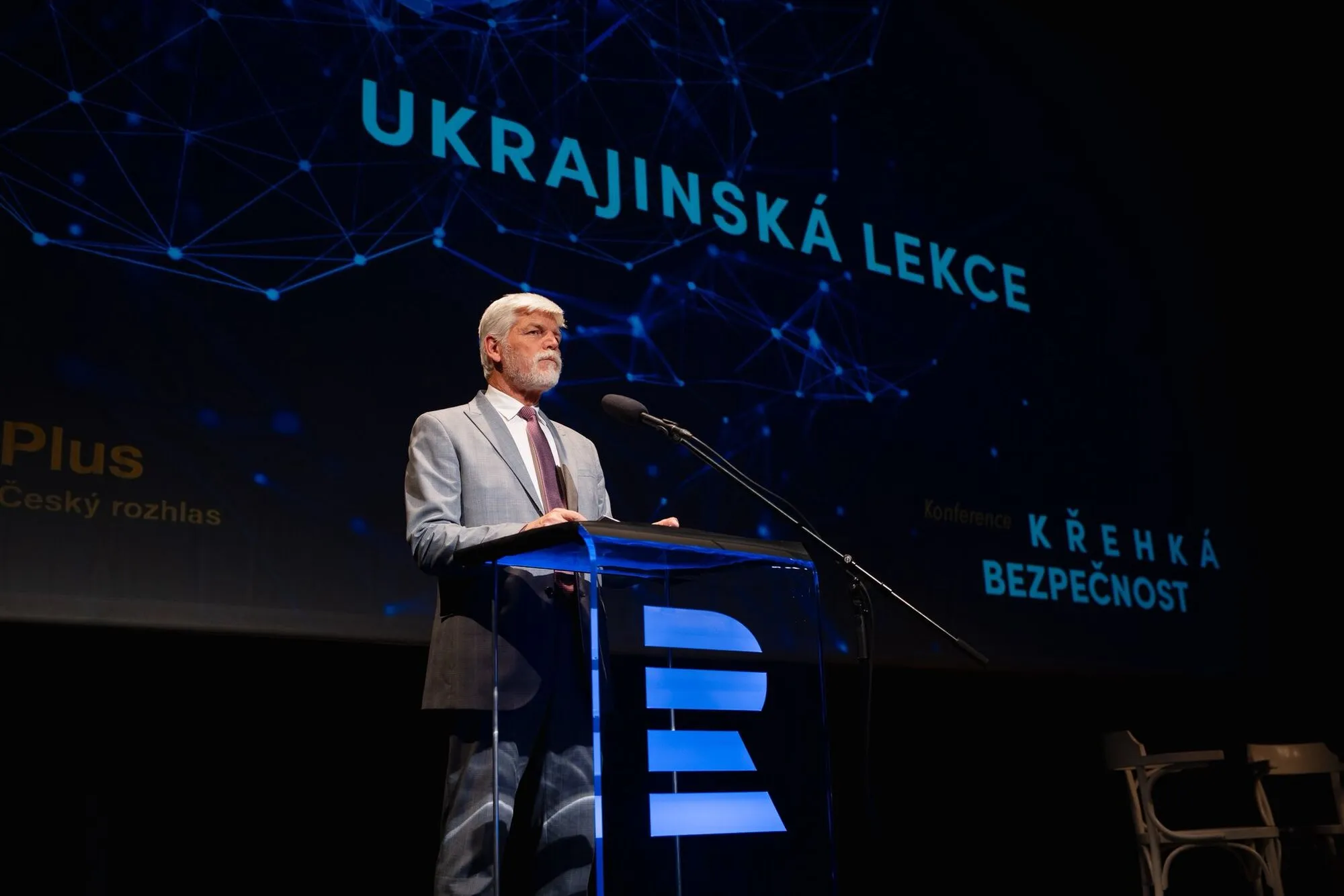 "НАТО должно показать зубы": президент Чехии призвал сбивать российские беспилотники и даже самолеты
