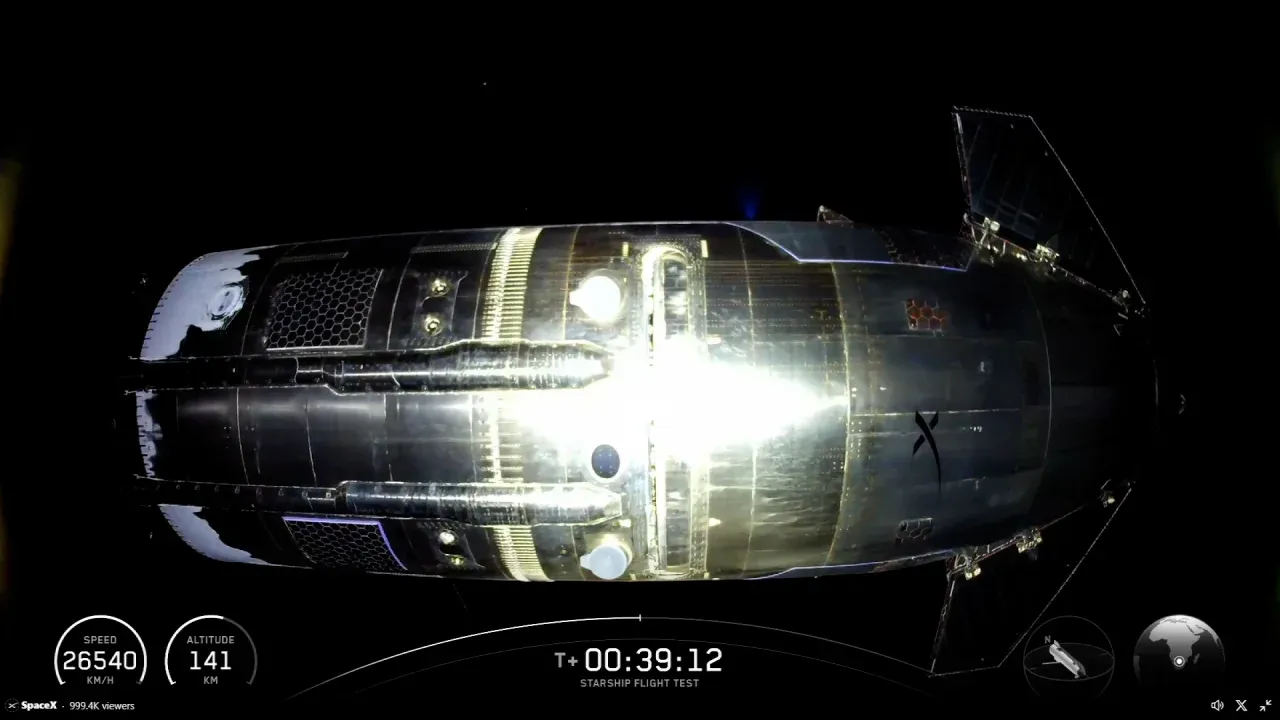 Компания Маска впервые запустила самую большую ракету в мире Starship V3: как прошел тестовый полет. Видео