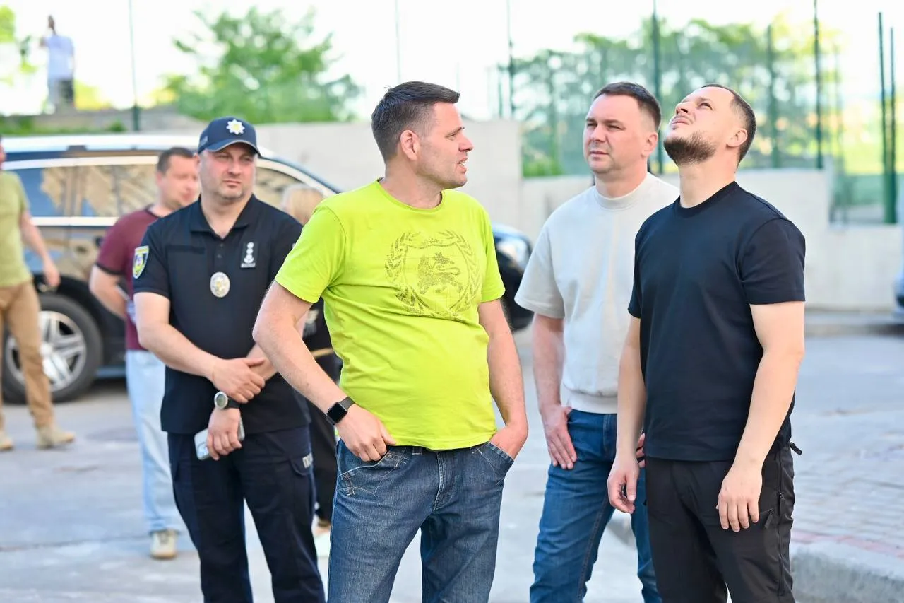 На Киевщине в результате ударов РФ повреждены 110 объектов: 11 пострадавших, среди них – ребенок. Фото