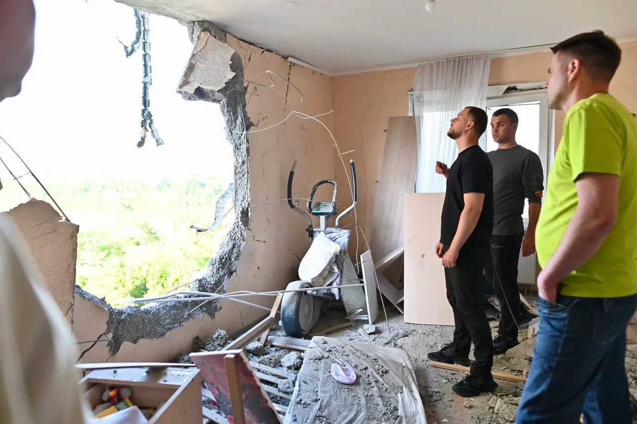 На Киевщине в результате ударов РФ повреждены 110 объектов: 11 пострадавших, среди них – ребенок. Фото