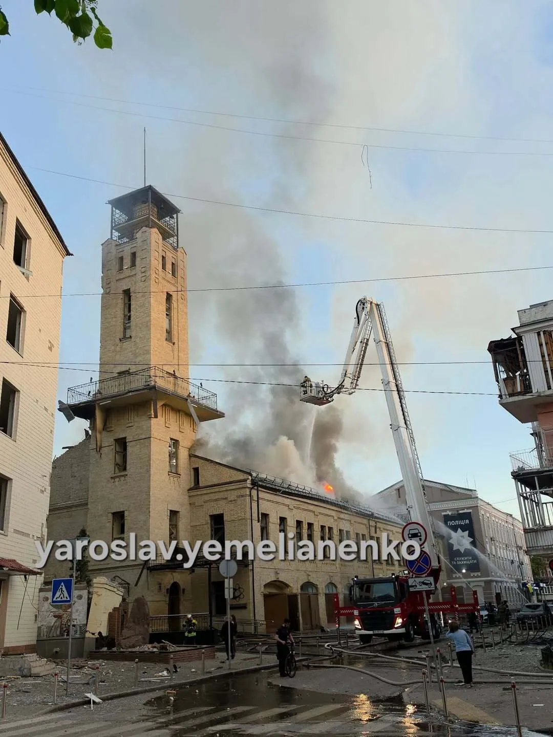 В Києві внаслідок удару РФ пошкоджено Національний музей "Чорнобиль". Фото та відео