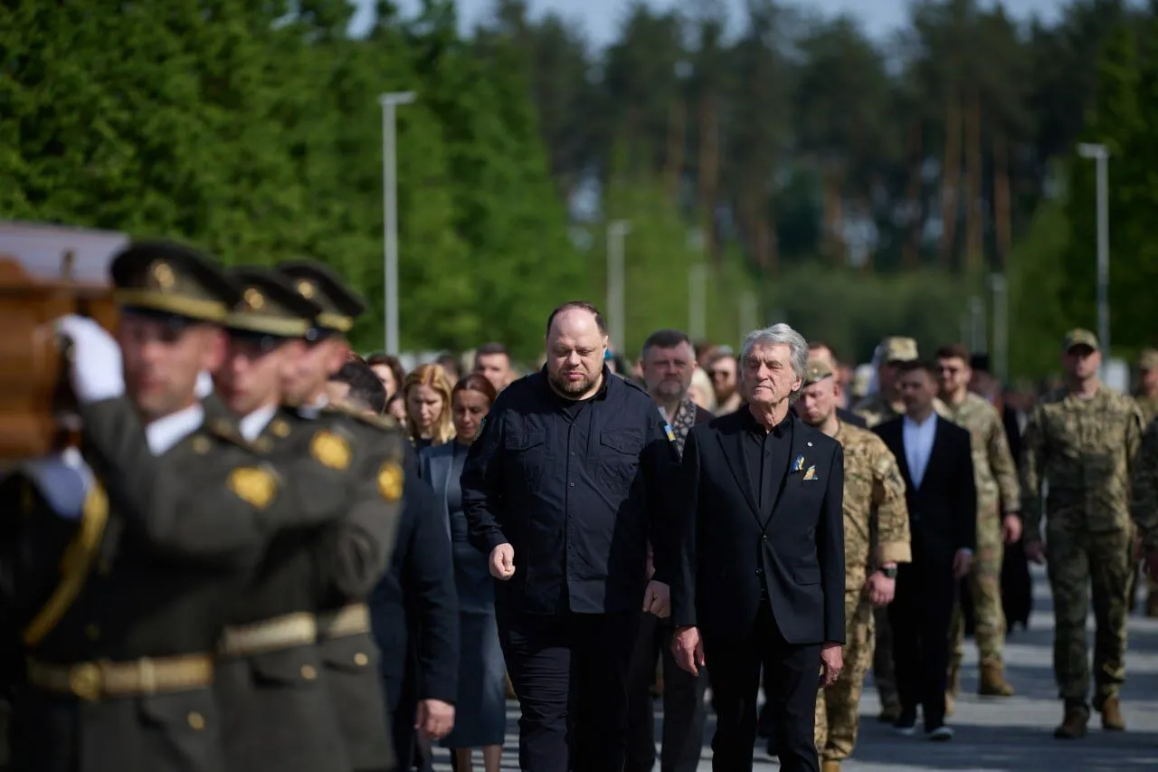 Главу ОУН Мельника и его жену перезахоронили на НВМК: на церемонии присутствовал Зеленский. Фото и видео