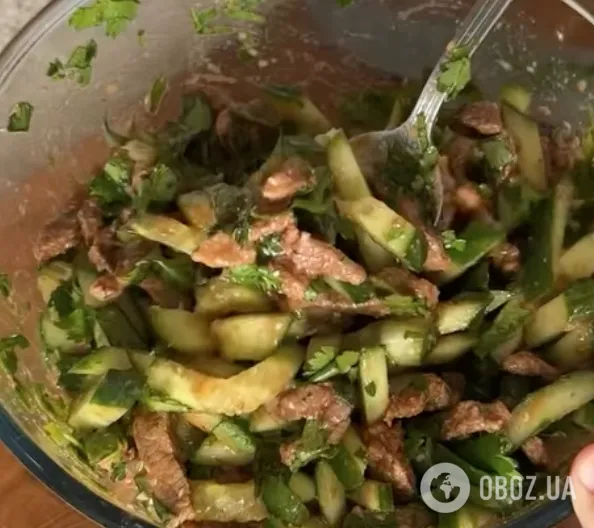 Мясной салат с огурцами: делимся легким рецептом вкусного и сытного блюда
