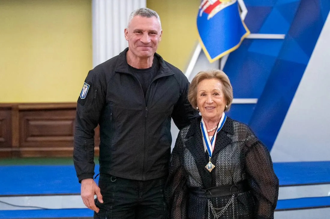 Кличко нагородив видатних киян напередодні Дня міста. Фото
