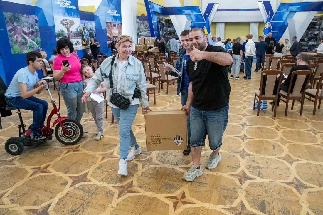 Киевские семьи, воспитывающие детей с инвалидностью, получили зарядные станции: Кличко поблагодарил Таллинн за поддержку