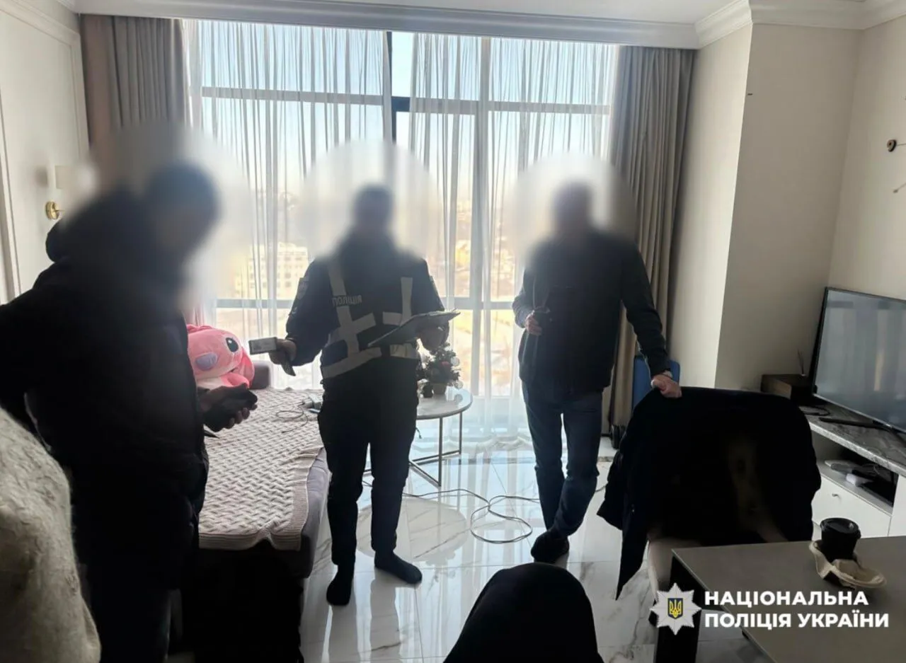 Злочинці інвестували кошти в елітні авто