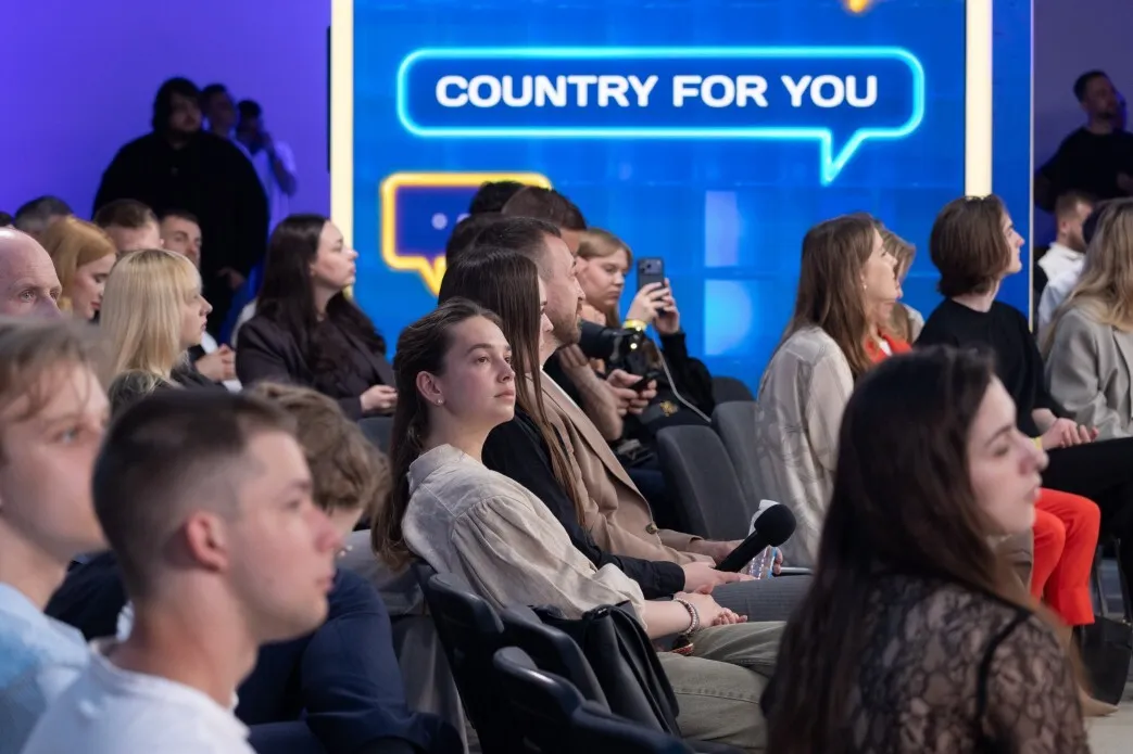 "Після війни буде великий підйом": Зеленський закликав українців повертатися додому. Відео