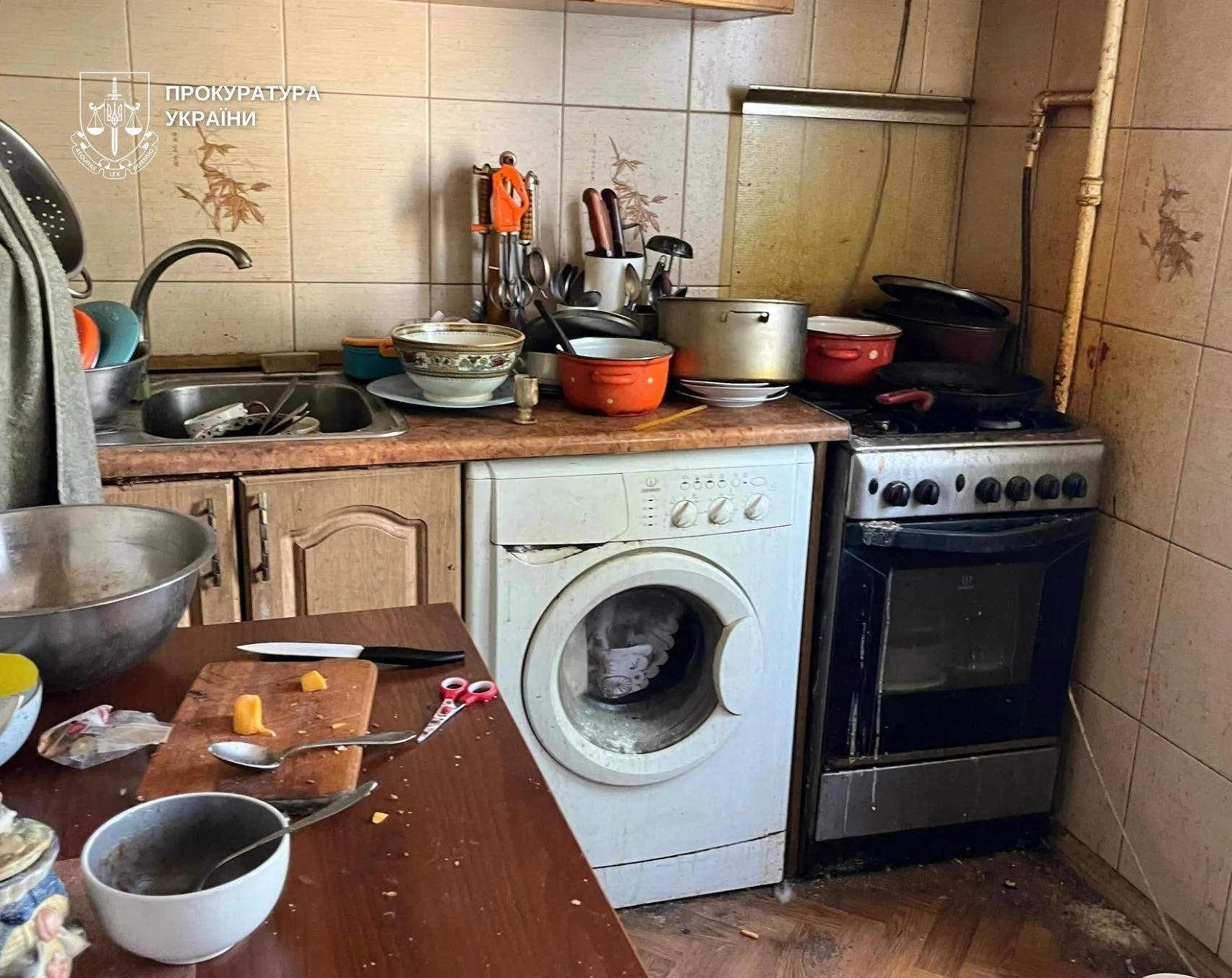 В Киеве новый знакомый супругов развращал их 10-летнюю дочь, пока они спали. Подробности дела