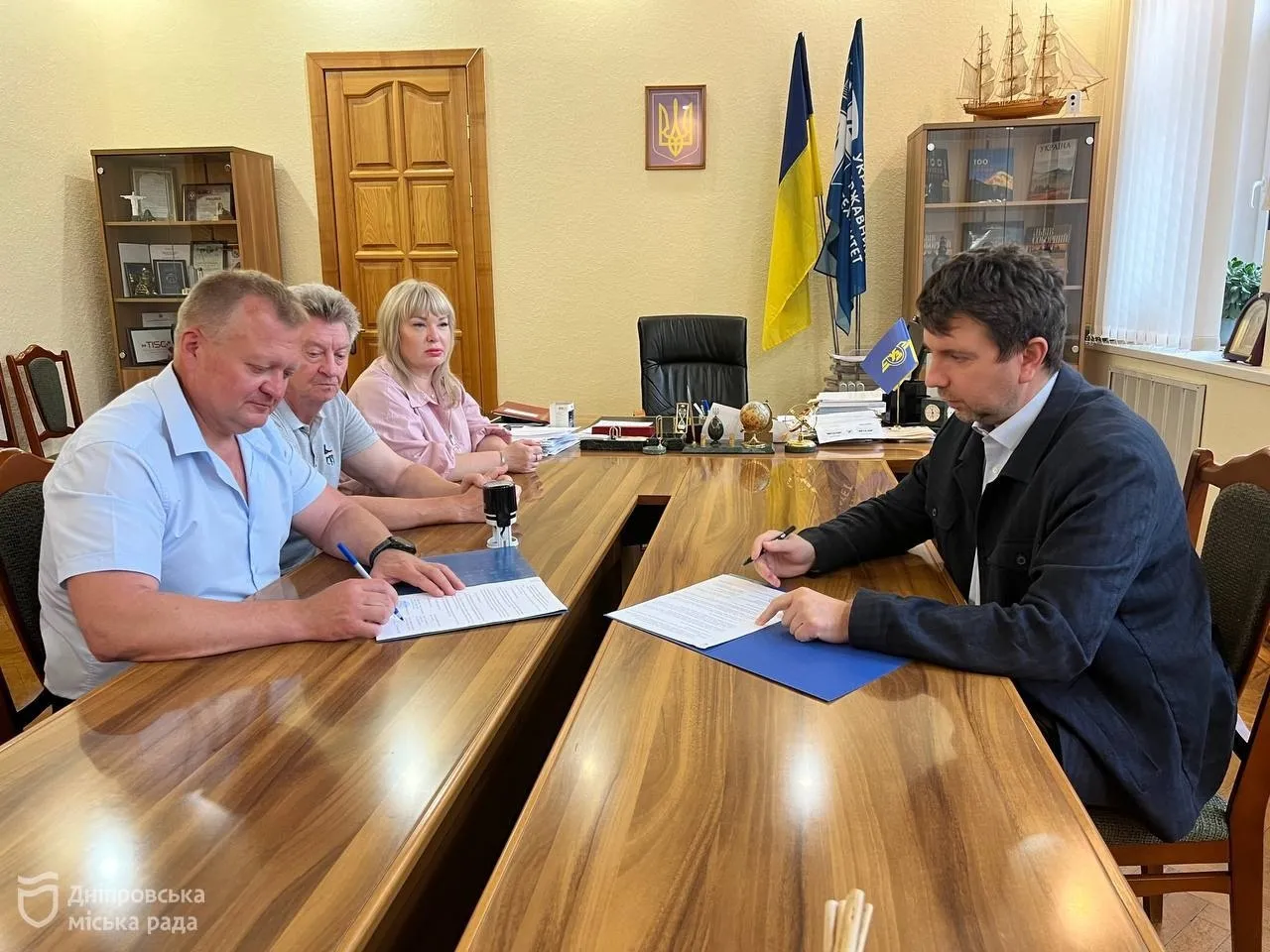 Для підтримки підприємництва і бізнес-ініціатив Дніпровська міськрада та Український державний університет науки і технологій об’єднали зусилля