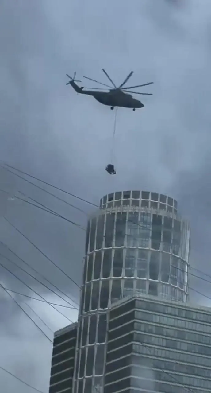 У Москві почали встановлювати ЗРК на хмарочоси. Відео