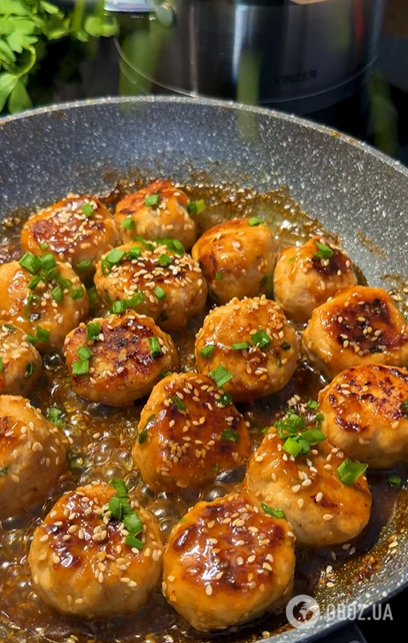 Сочные мясные фрикадельки в соусе: подойдут к любому гарниру