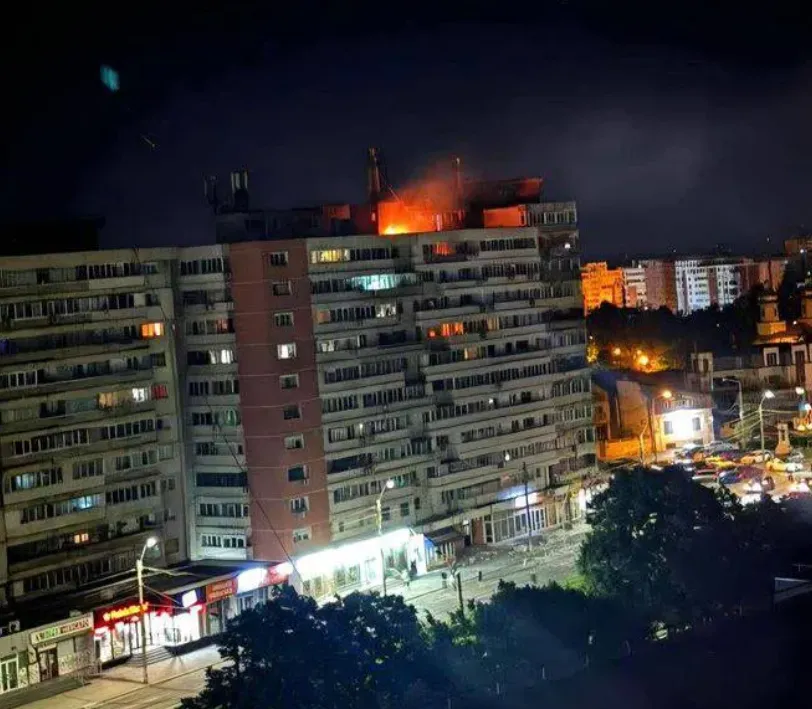 "Росія розуміє лише мову сили": як на Заході відреагували на влучання дрона у багатоповерхівку у Румунії