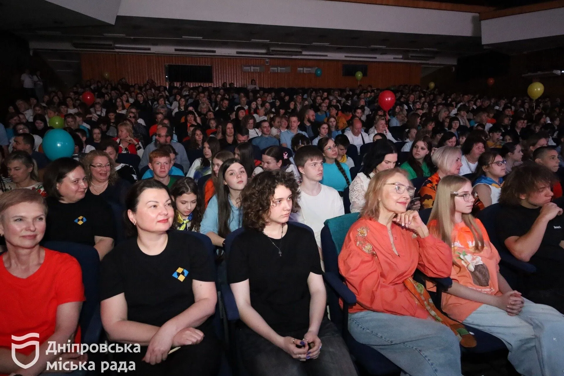"Огород успешных идей": в Днепре провели фестиваль, который объединил все школы города