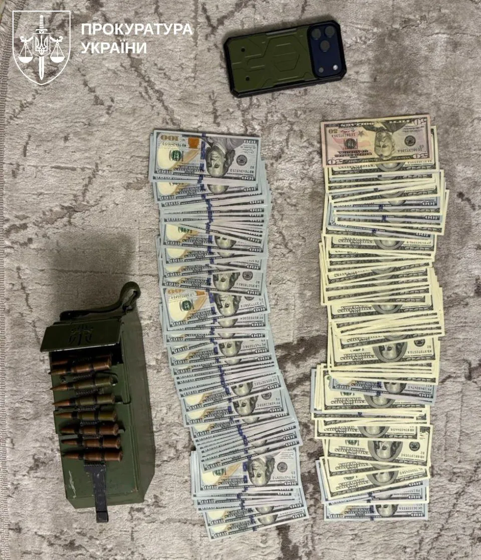 На Буковині ліквідували схему переправлення чоловіків через кордон: серед організаторів депутат і поліцейський. Фото