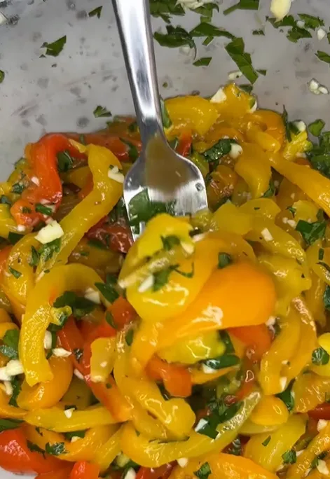 Запеченный маринованный перец: как приготовить вкусную закуску