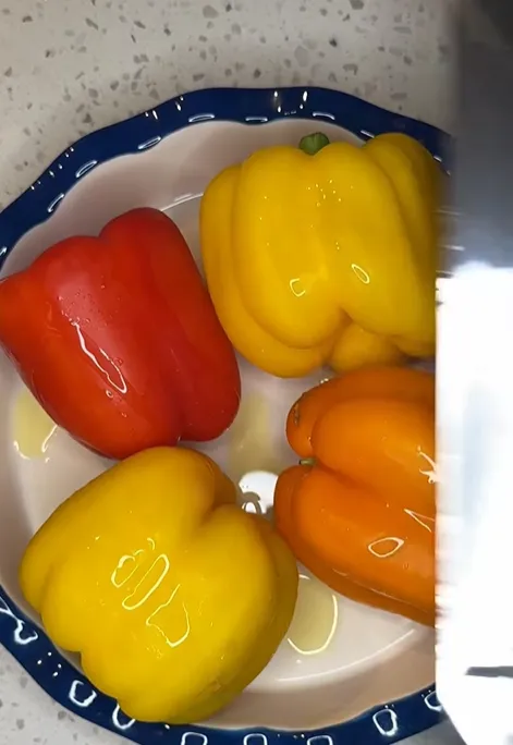 Запеченный маринованный перец: как приготовить вкусную закуску