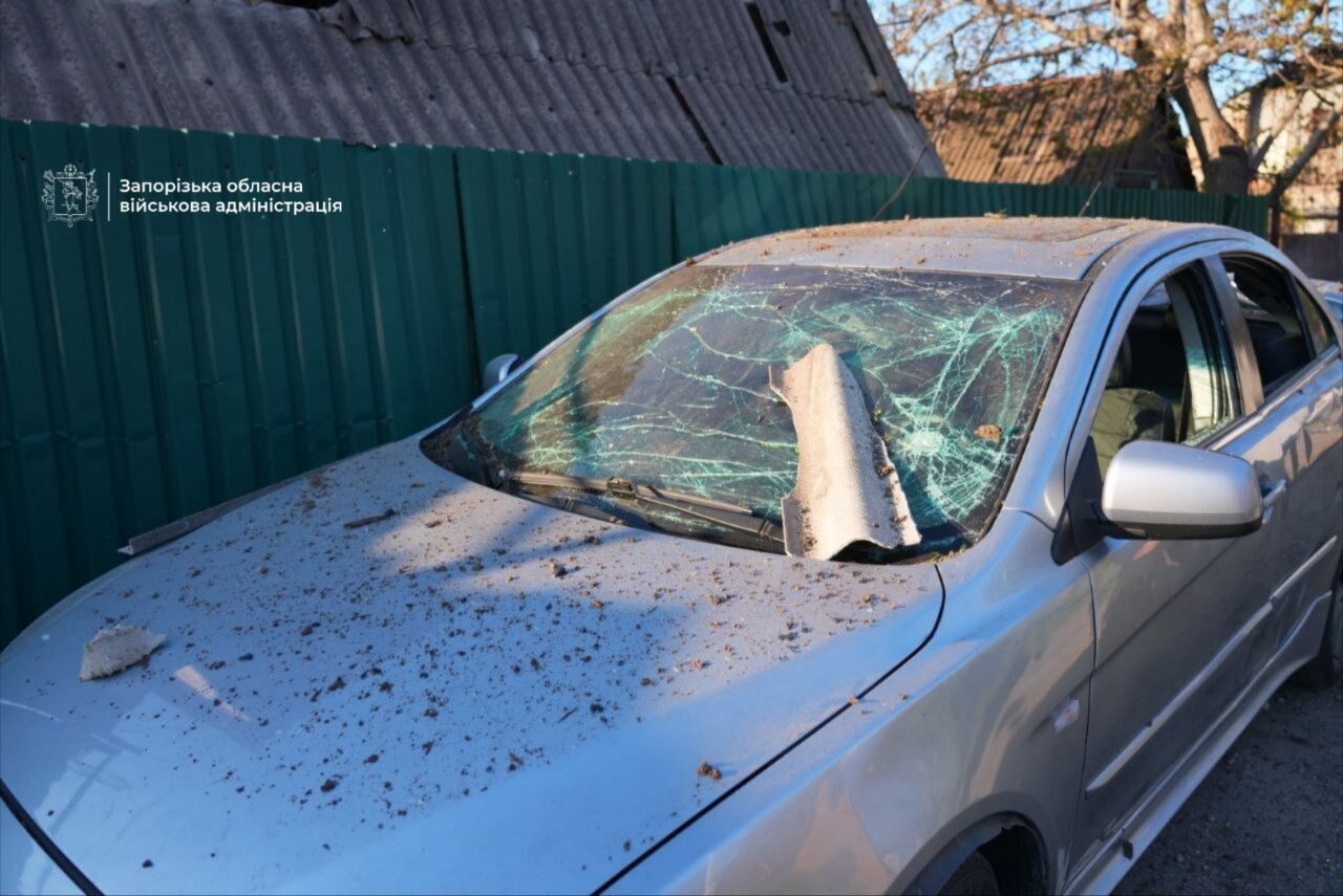 Ворог ударив по Запоріжжю: розгорілася пожежа, серед поранених – дитина