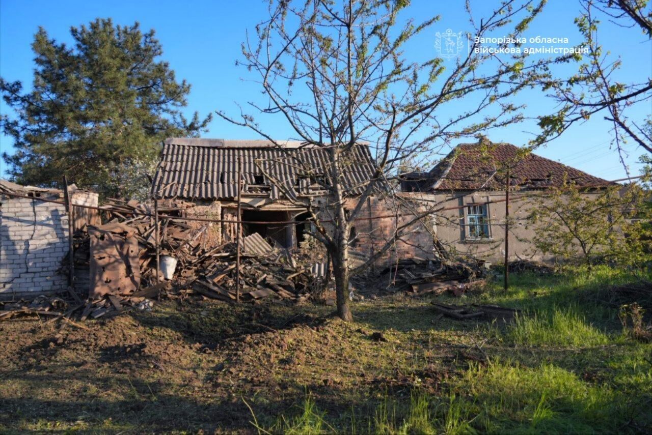Ворог ударив по Запоріжжю: розгорілася пожежа, серед поранених – дитина