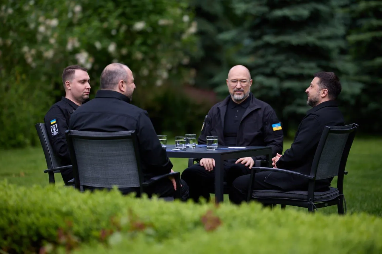 Ключові три напрямки: Зеленський провів нараду щодо подальших дій України і анонсував важливі рішення