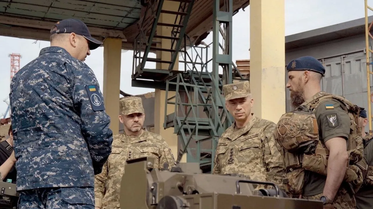 Присутствие флота РФ в Черном и Азовском морях практически нивелировано: Сирский заслушал доклады командующего ВМС. Фото