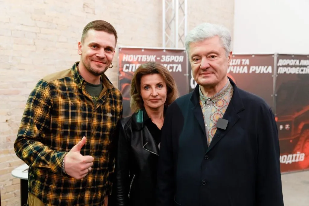 Семейная традиция: Петр и Марина Порошенко посетили Книжный Арсенал. Фото