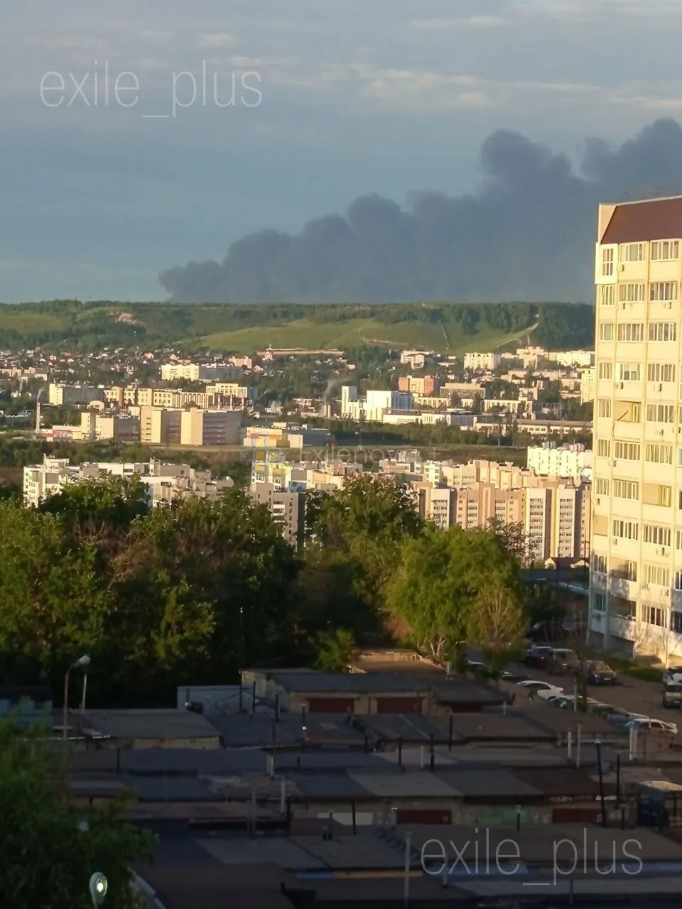 Под ударом – НПЗ: российский Саратов атаковали дроны, вспыхнул пожар. Фото и видео