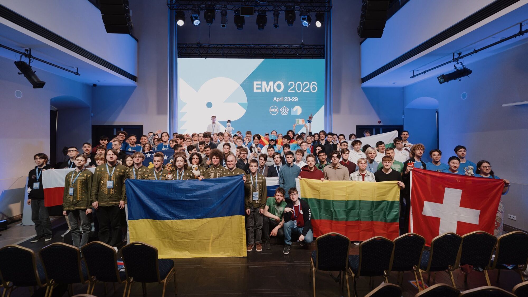 Українські школярі посіли перше місце на Європейській математичній олімпіаді: фото переможців